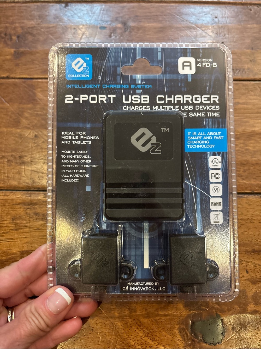 New EZ Collection 2-Port USB Charger - Black